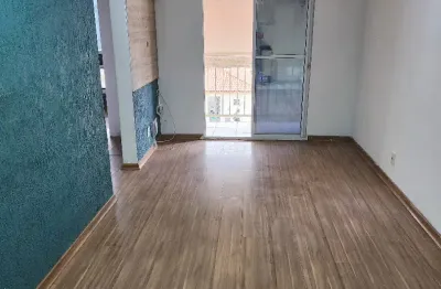 Excelente apartamento com 2 quartos para locação em cordovil