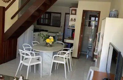 Duplex pra alugar mensal 3.suites em condomínio com piscina