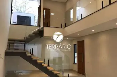 Casa à venda no porto real em varginha com churrasqueira, 3 quartos, 1 suíte, 3 banheiros e 4 vagas