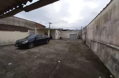 Casa com 2 quartos à venda na armando vitorio bei, 208, parque são vicente, são vicente por r$ 240.000