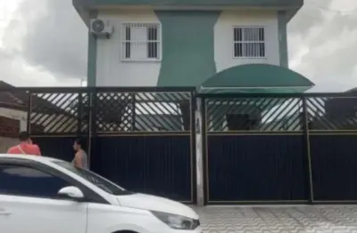 Casa em condomínio fechado com 2 quartos à venda na rua monte plano, 134, vila margarida, são vicente por r$ 212.000