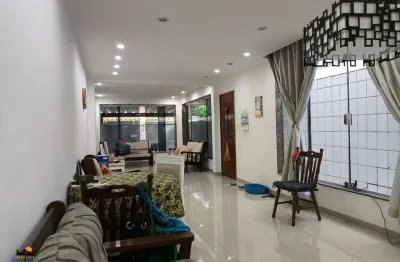 Casa com 3 quartos à venda na rua pero vaz de caminha, 52, vila valença, são vicente por r$ 890.000