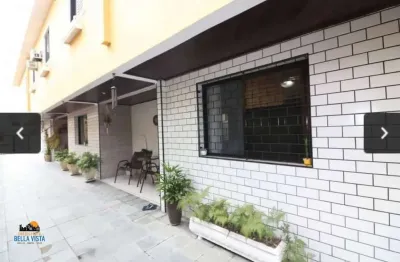 Casa com 3 quartos à venda na major eugênio terral, 379, vila cascatinha, são vicente por r$ 390.000