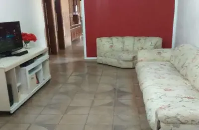 Casa com 4 quartos à venda na avenida nove de julho, 117, vila cascatinha, são vicente por r$ 640.000