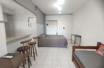 Loft à venda na João José Florindo da Silva, 27, Itararé, São Vicente por R$ 210.500