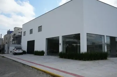 Barracão / Galpão / Depósito à venda no Santa Regina, Camboriú 