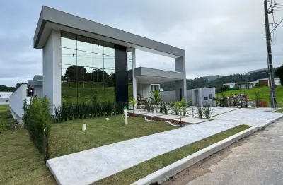Casa em condomínio fechado com 4 quartos à venda no Santa Regina, Camboriú 