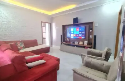 Casa com 2 quartos à venda na Rua Humorista Manoel de Nóbrega, Balneário Maracanã, Praia Grande