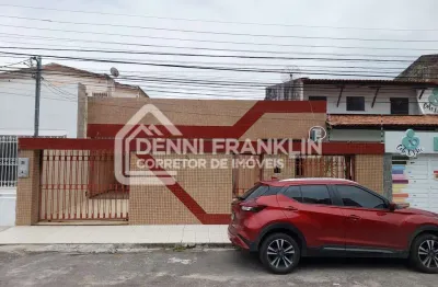 Casa de 3 quartos, 450m² no bairro treze de julho, em aracaju