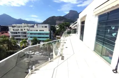 Cobertura duplex para locação em condomínio fechado no jardim oceânico.