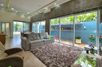 Casa térrea com 3 dormitórios localizada no condomínio Buona Vita.