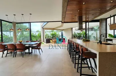 Sobrado com 3 suítes localizado no condomínio salto grande campo belo.