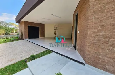 Casa térrea com 3 suítes localizada no condomínio quinta do saltao - salto grande.