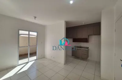 Apartamento com 2 dormitórios localizado no condomínio reserva dos jequitibás.