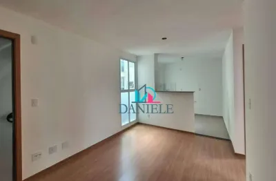 Apartamento com 2 dormitórios localizado no condomínio residencial aurora.