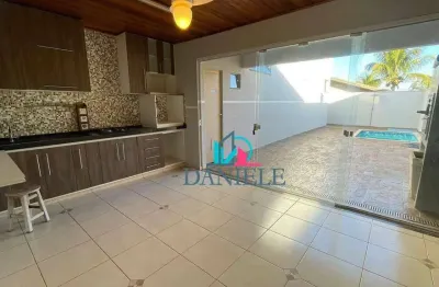 Casa térrea com 3 dormitórios localizada no condomínio flamboyants - portaria ii.