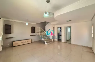 Sobrado com 3 dormitórios localizada no condomínio gran village.