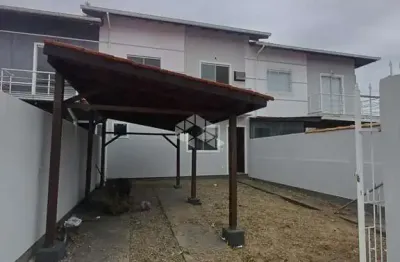 Casa sobrado, 02 quartos, à venda, bairro barra do aririú, palhoça sc.