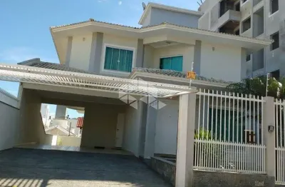 Casa com 3 quartos à venda na Rua Najla Carone Guedert, 130, Pagani, Palhoça