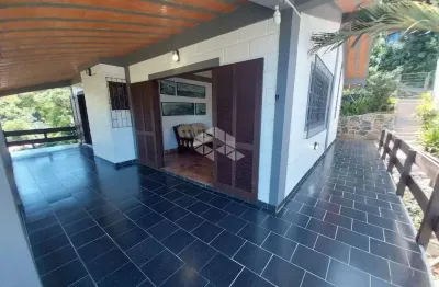 Casa 03 quartos, com suíte, Bairro Ponta das Canas/Lagoinha, Florianópolis SC