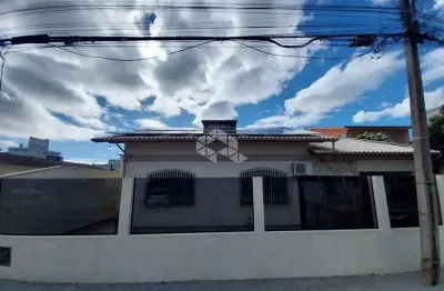 Casa Mobiliada 03 quartos, com suíte, à venda, Bairro Rio Grande, Palhoça SC