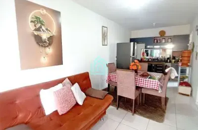 Casa em condomínio fechado com 2 quartos para alugar na francisco de assis de oliveira, 40, liberdade, parnamirim por r$ 1.600