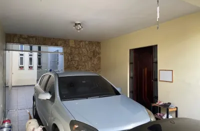 Sobrado 3 dormitórios, 2 vagas,local tranquilo,travessa da avenida barreira grande  zona leste