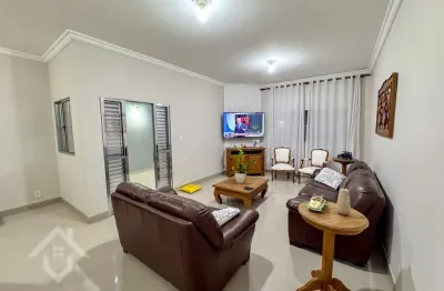 Casa com 3 quartos à venda na Rua Geraldo de Almeida, 17, Borda da Mata, Caçapava