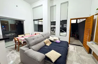 Casa com 3 quartos à venda na Rua Tucker, 296, Parque do Museu, Caçapava