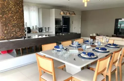 Apartamento com 3 quartos para alugar na Rua Delfim de Pádua Peixoto, 2184, Praia Brava, Itajaí