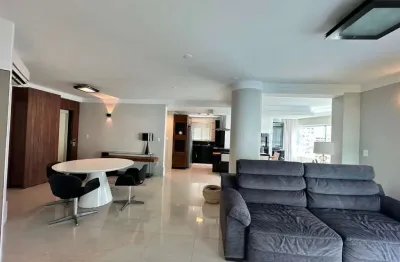 Apartamento com 3 quartos para alugar na Rua 3450, 122, Centro, Balneário Camboriú