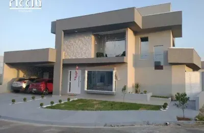 Casa térrea com mezanino. três quartos amplos com suite master
