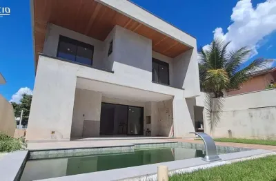 Sobrado em fase final de obra - 3 suítes, área gourmet e piscina
