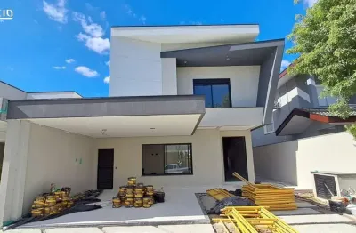 Sobrado em fase final de construção com 4 suítes, área gourmet e piscina