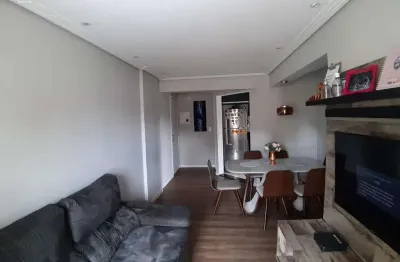 Apartamento com 3 dormitórios, sendo 1 suíte, excelente localização.