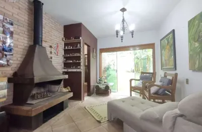 Casa à venda com 4 dormitórios no jardim apolo em são josé dos campos