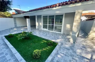Casa com 3 quartos à venda no Jardim Satélite, São José dos Campos 