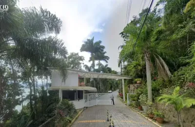 Prédio à venda em Toninhas, Ubatuba 