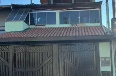 Sobrado no bairro do terras do sul com salão comercial no piso térreo.