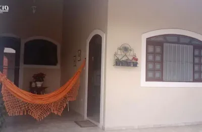 Casa à venda no Jardim das Indústrias em São José dos Campos com 3 dormitórios, 1 suíte