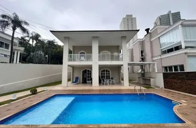 Casa no condomínio Bosque Imperial - Jardim das Colinas com 4 suites