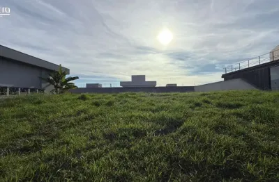 Terreno à venda, 877 m² quadra o com aclive na parte mais alta do condomínio - linda vista para a cidade - urbanova - são josé dos campos/sp