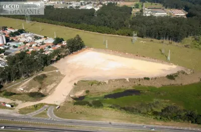 Área de 81.000m² com frente para dutra no jardim diamante em são josé dos campos