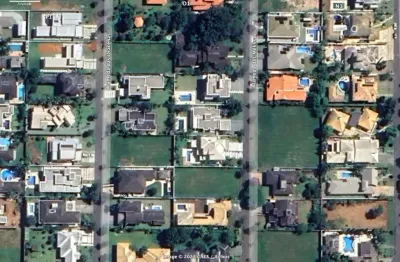 Plano - excelente terreno à venda cond. mirante do vale - 1.000 m² - quadra o - 1° fase, plano na melhor localização do condomínio.