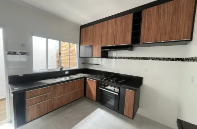 Casa em villagio com espaço gourmet – conforto e praticidade!