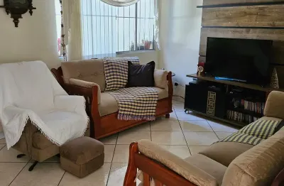 Sobrado amplo com salão de festas e churrasqueira – mogi das cruzes