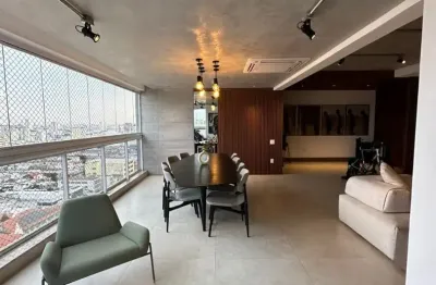 Apartamento de 172m² no amaranto com acabamentos modernos e opção de planta