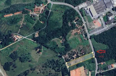 Oportunidade! terreno industrial amplo com 1.167 m² e construção de apoio em mogi das cruzes