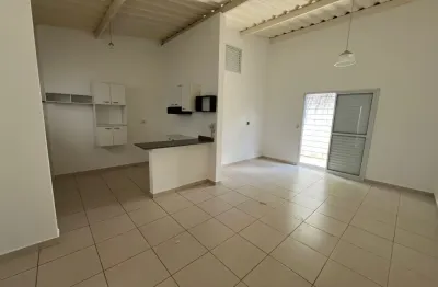 Amplo loft com área externa e vaga na vila oliveira – bairro nobre de mogi das cruzes