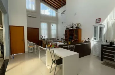 Casa de alto padrão no condomínio jardim portal dos ipês em indaiatuba-sp: 3 quartos, 3 suítes, 2 salas, 4 banheiros, 2 vagas, 203m²!